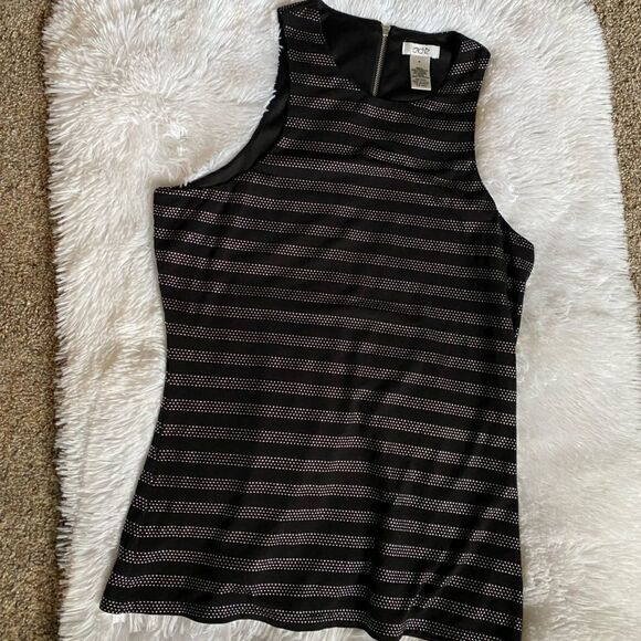 Cache Sleeveless Top   - Picture 1 of 6